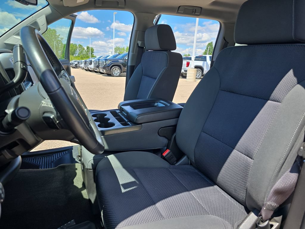 Used 2017 GMC Sierra 1500 SLE w/ SLE Value Package AWD/4WD image 15