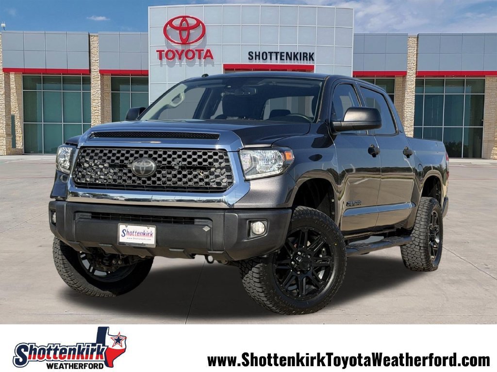 Used 2018 Toyota Tundra SR5 w/ SR5 Upgrade Package RWD image 1