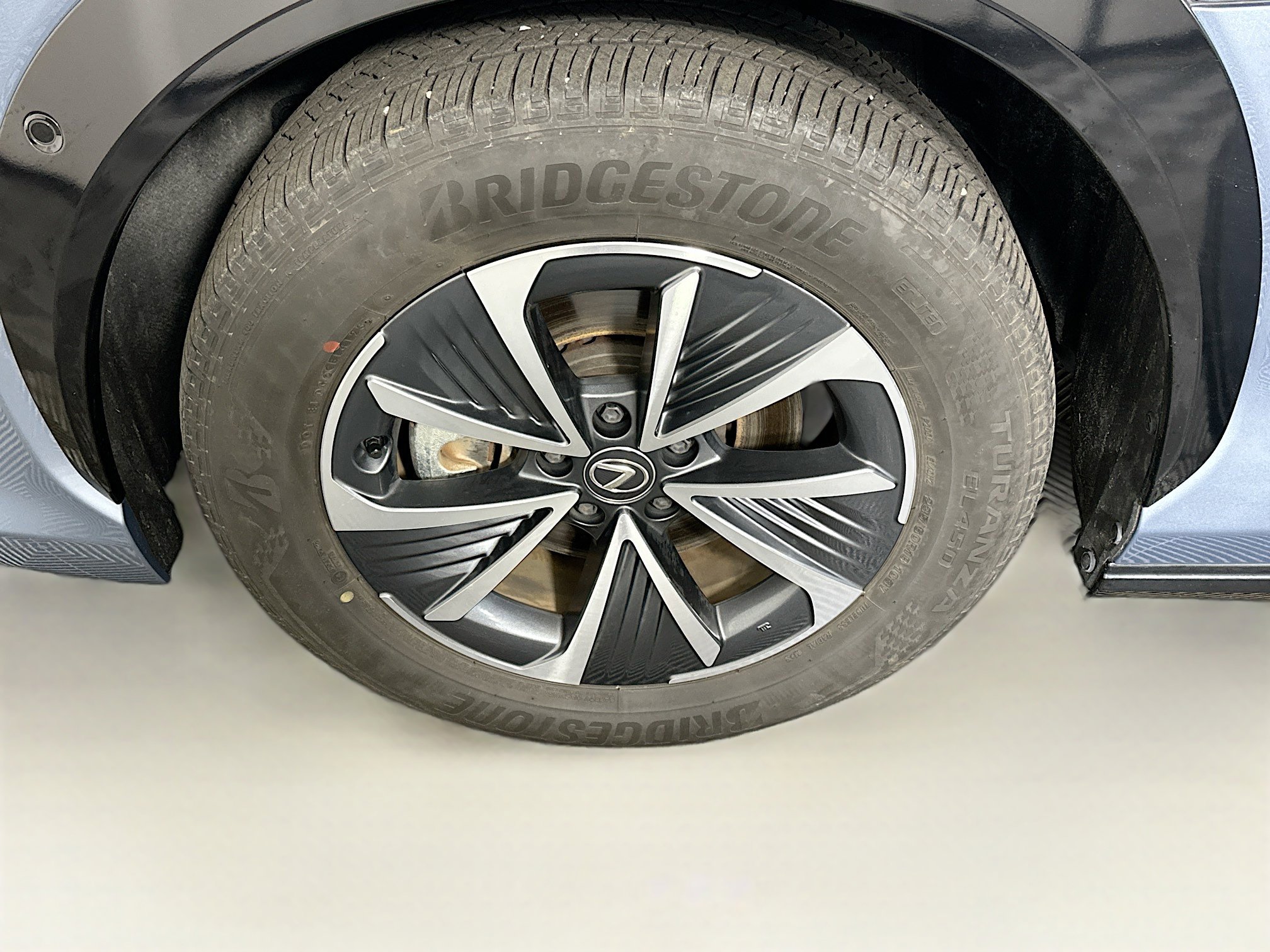 Used 2023 Lexus RZ 450e Premium w/ Technology Package image 11