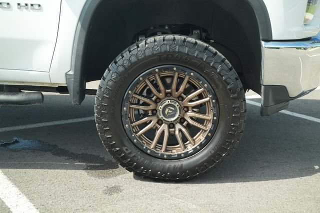 Used 2021 Chevrolet Silverado 2500 LTZ w/ Z71 Off-Road Package AWD/4WD image 48