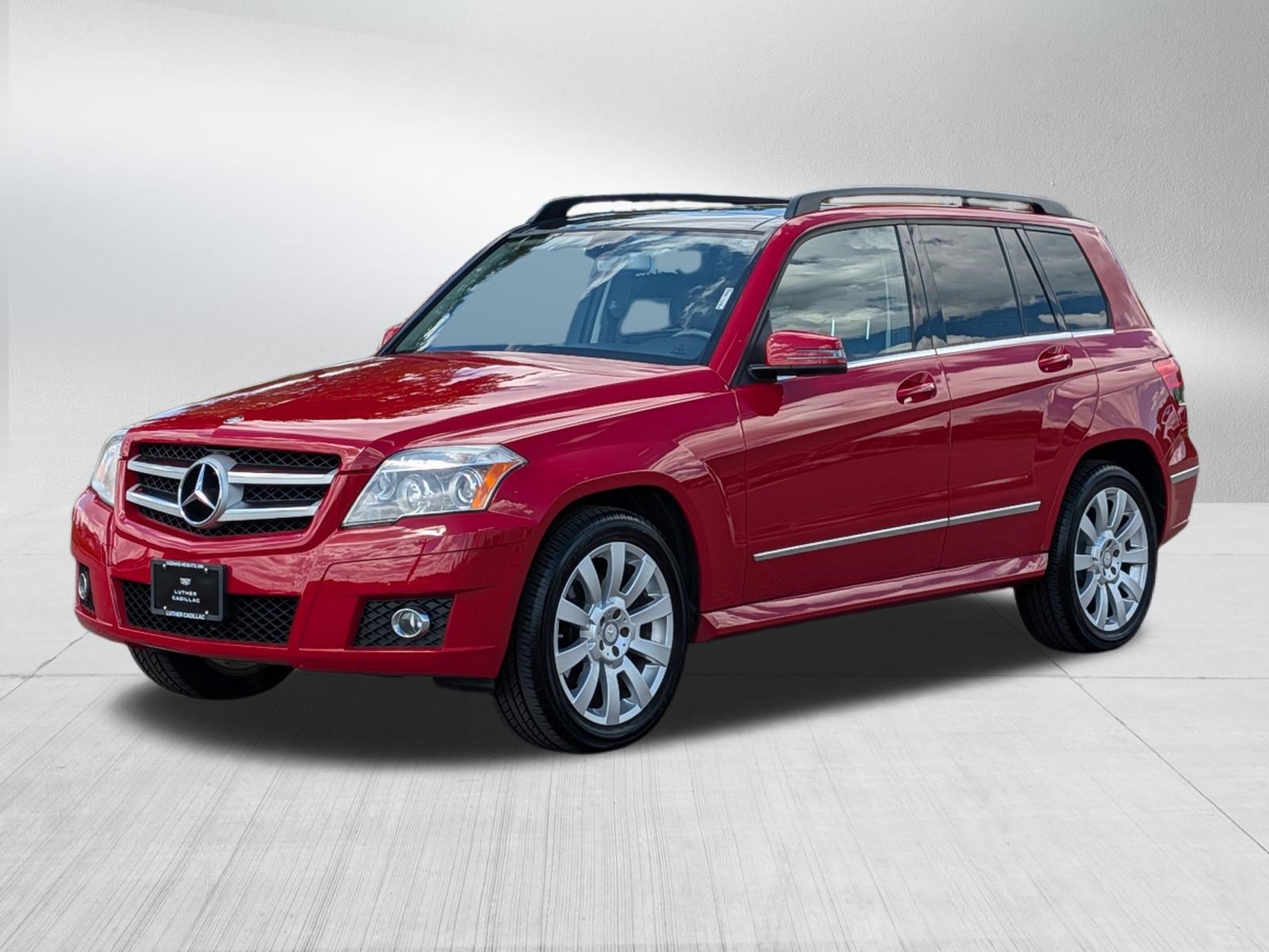 Used 2010 Mercedes-Benz GLK 350 4MATIC image 2