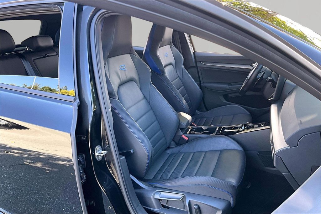 Used 2026 Volkswagen Golf AWD/4WD image 19