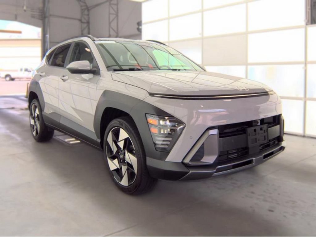 Used 2024 Hyundai Kona Limited AWD/4WD image 4