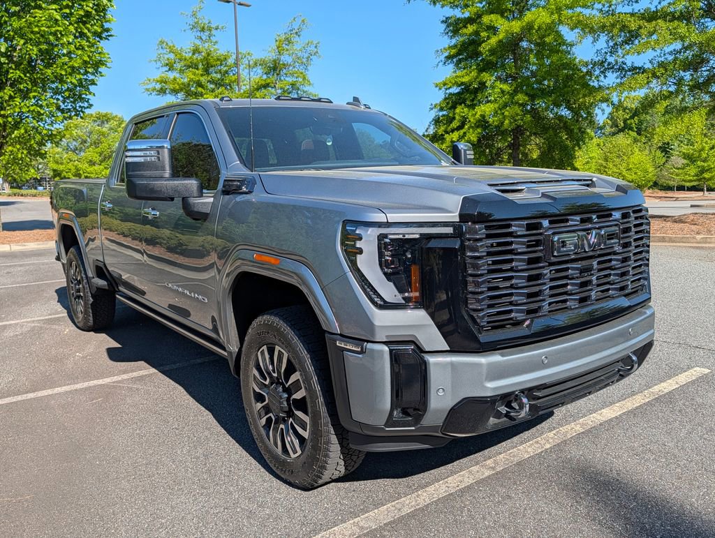 Used 2025 GMC Sierra 2500 Denali Ultimate AWD/4WD image 9