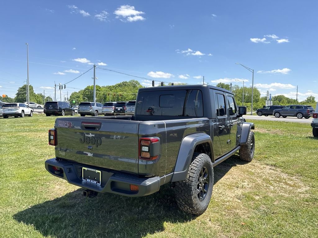 Used 2024 Jeep Gladiator Sport AWD/4WD image 13