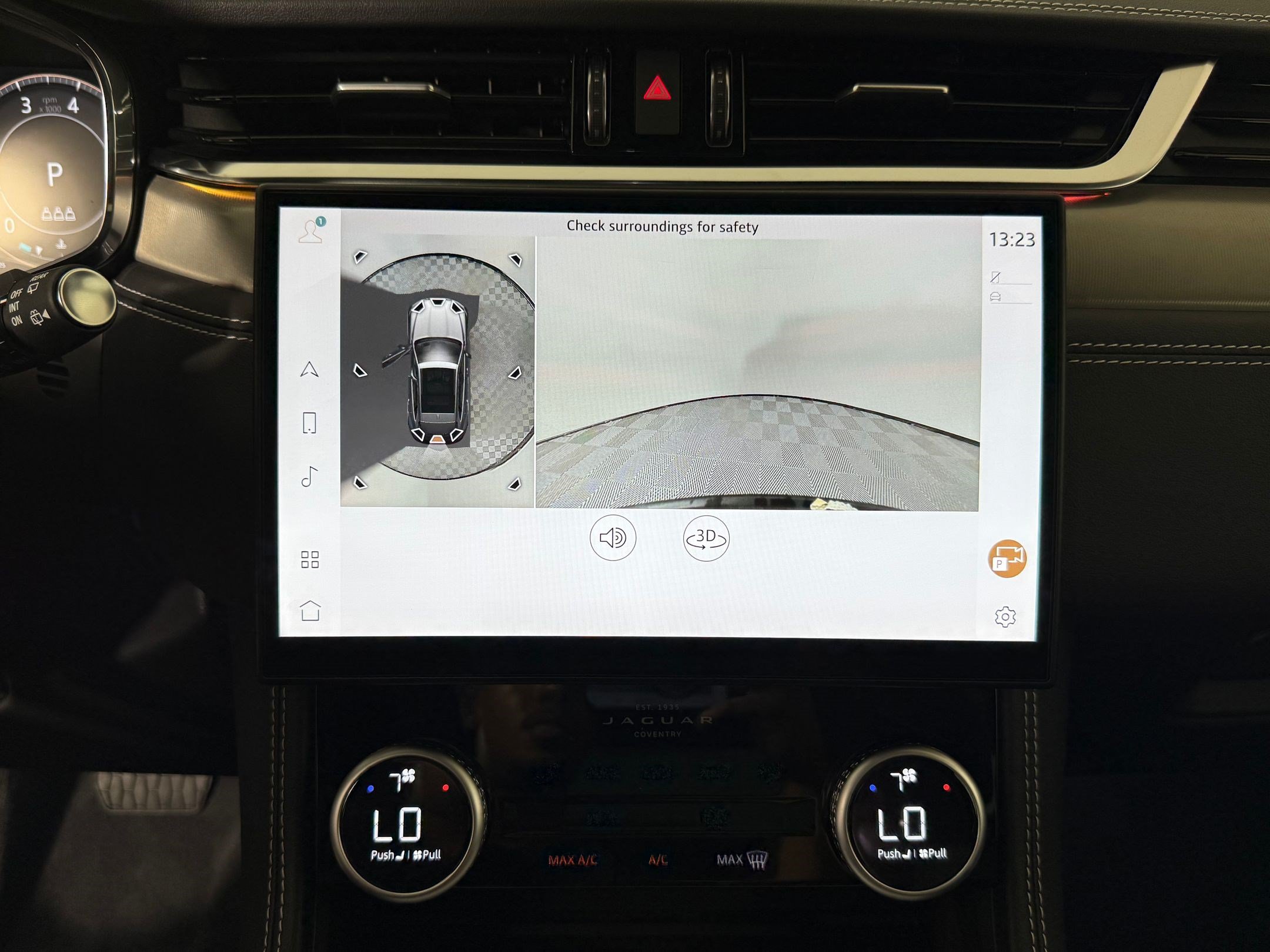 New 2026 Jaguar F-PACE R-Dynamic S AWD/4WD image 19