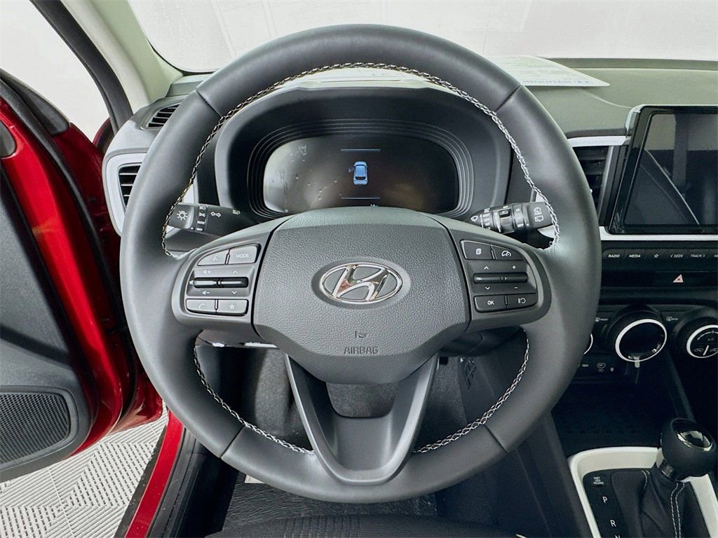 New 2025 Hyundai Venue Limited image 7