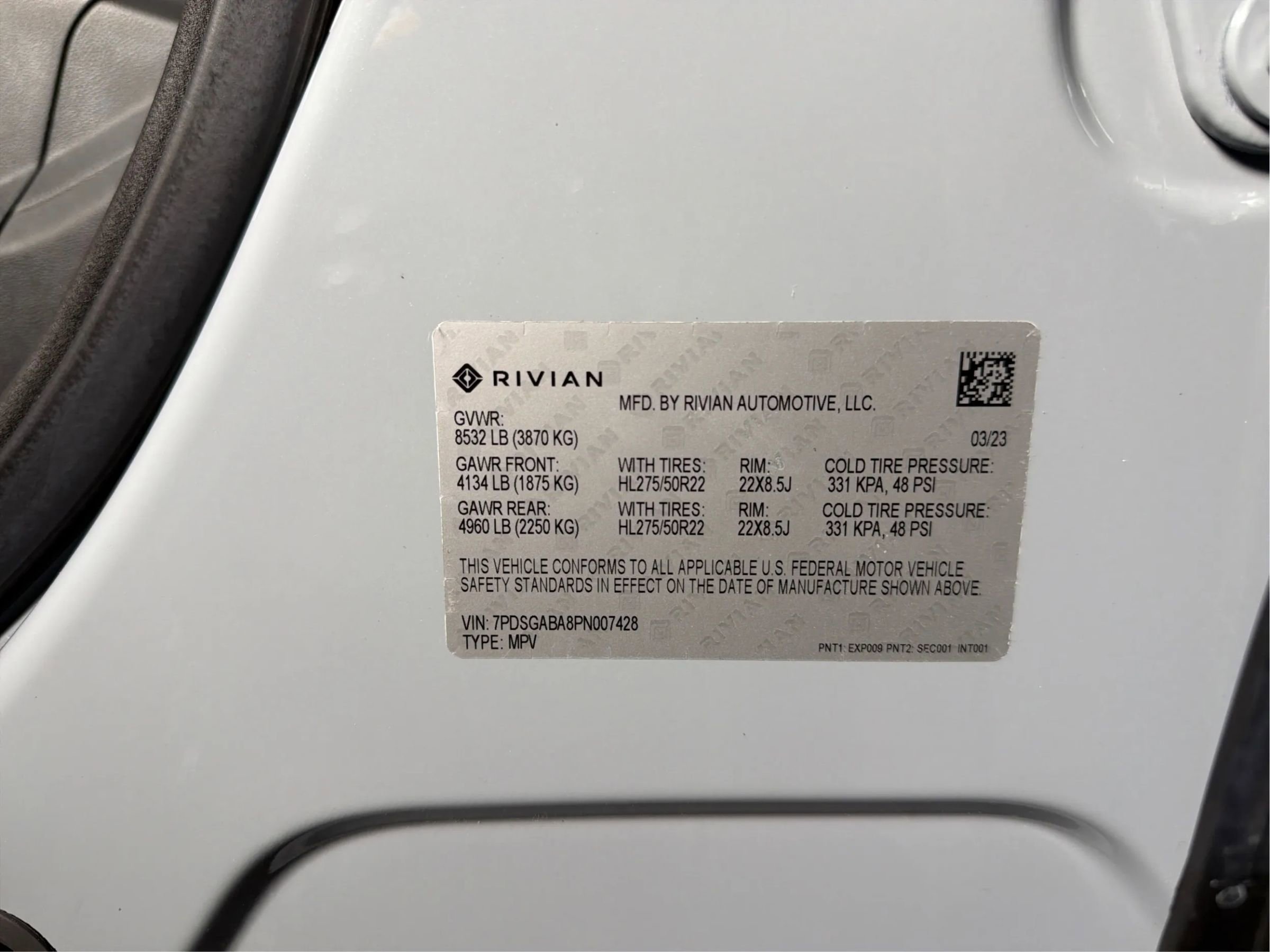 Used 2023 Rivian R1S Adventure AWD/4WD image 19