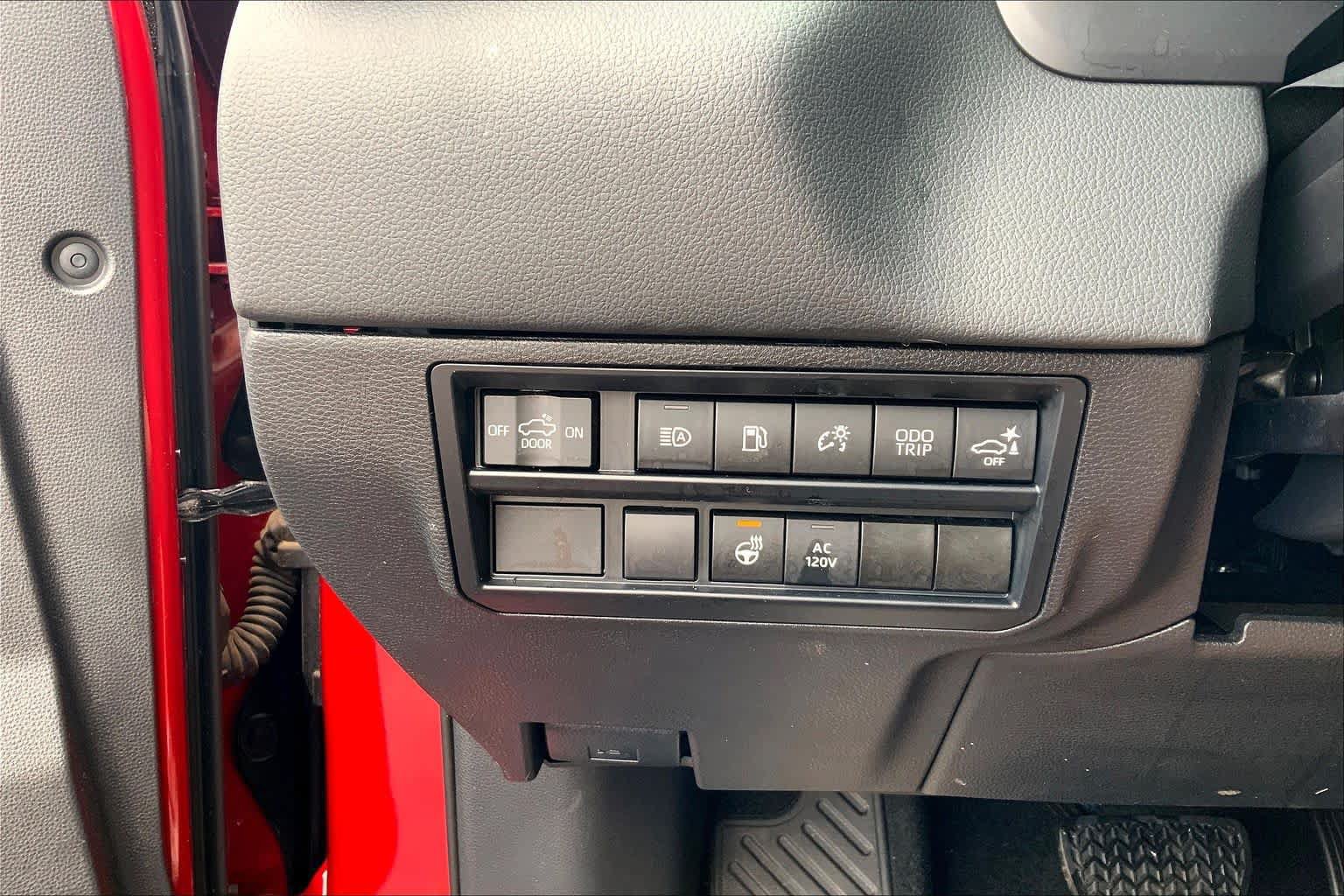 Used 2024 Toyota Tundra Limited AWD/4WD image 36