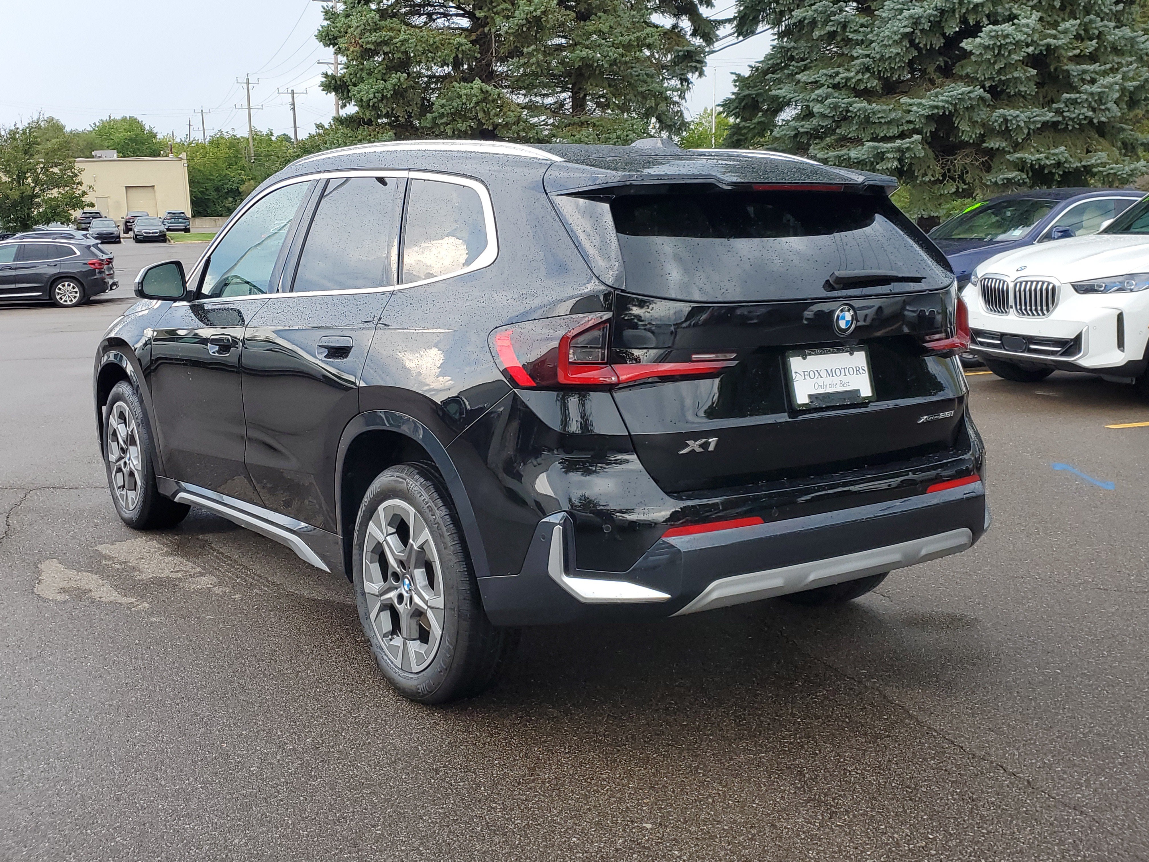 Certified 2024 BMW X1 xDrive28i w/ Premium Package AWD/4WD image 3