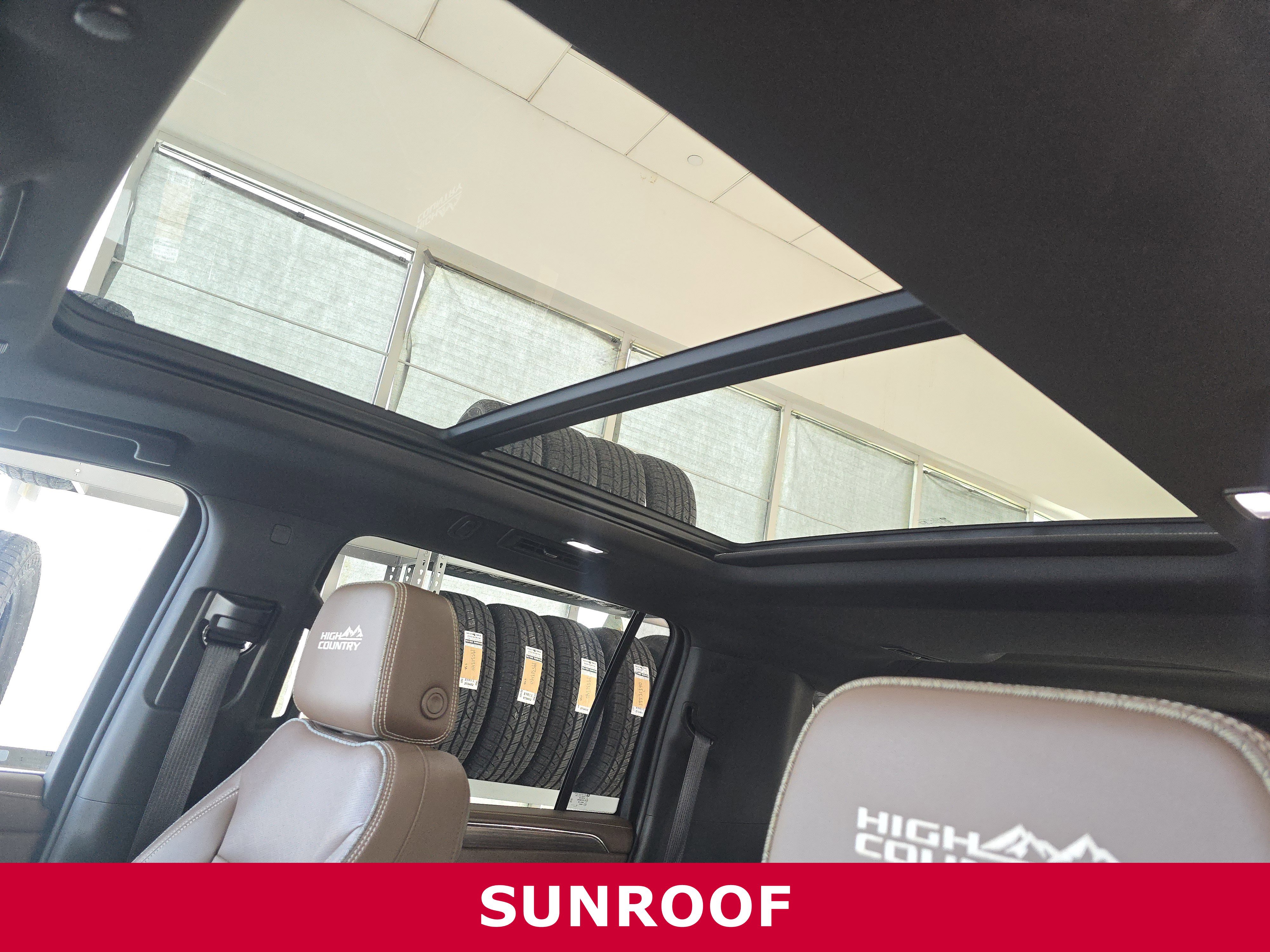 Used 2021 Chevrolet Suburban High Country image 2