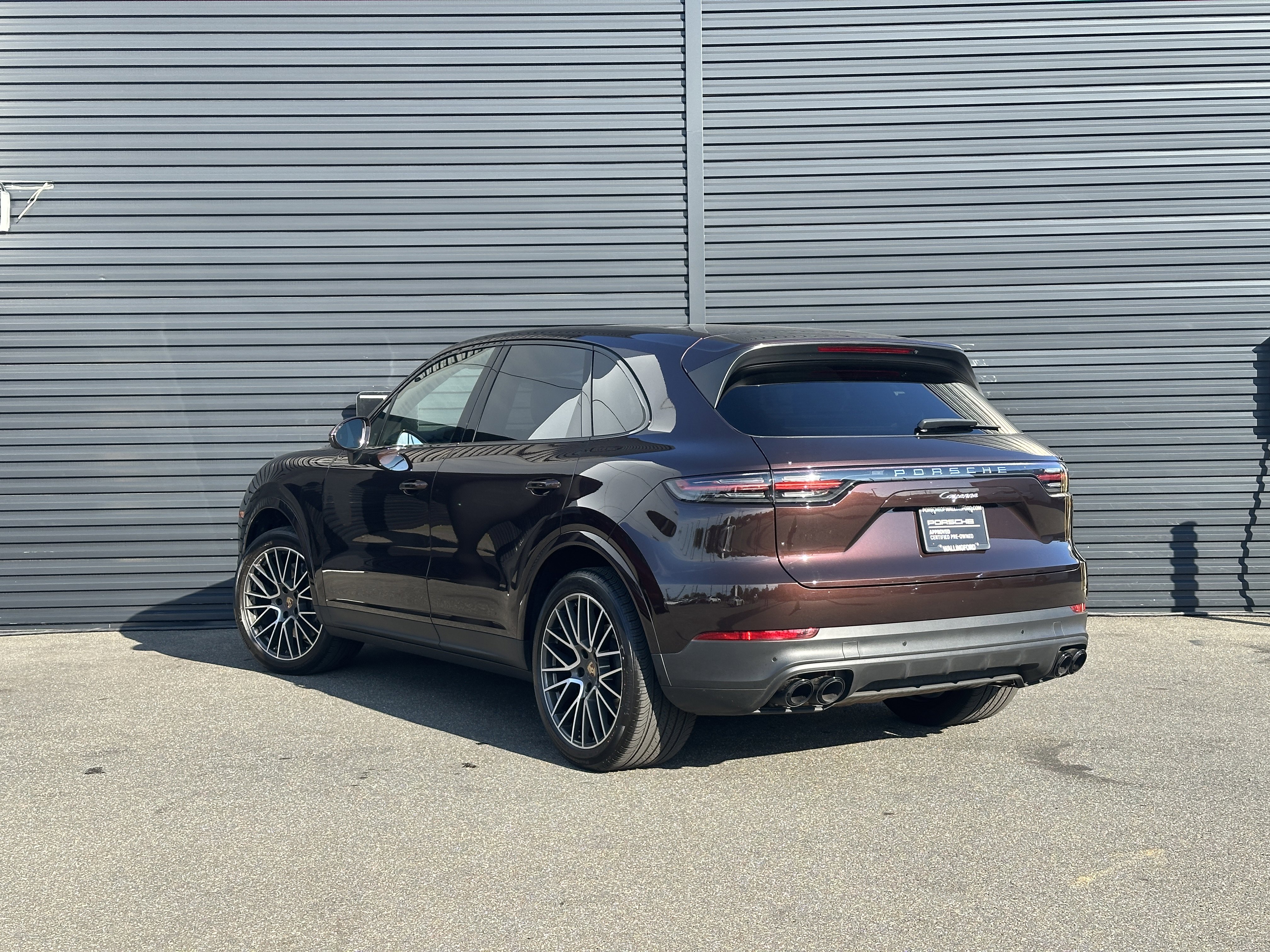 Certified 2023 Porsche Cayenne image 3