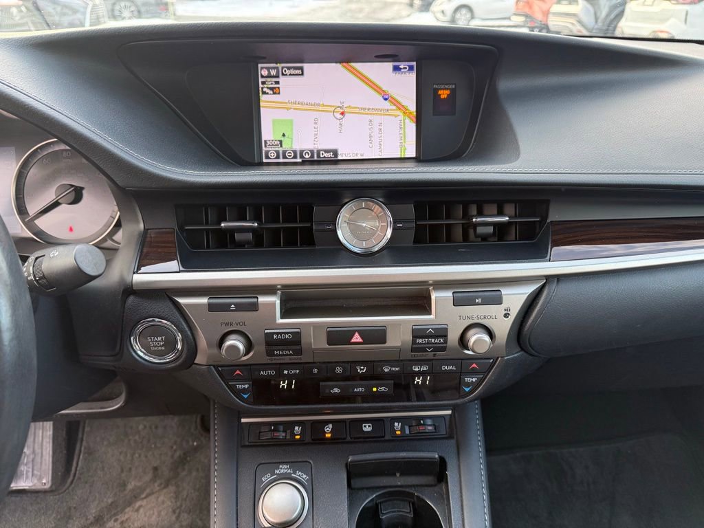 Used 2016 Lexus ES 350 image 12