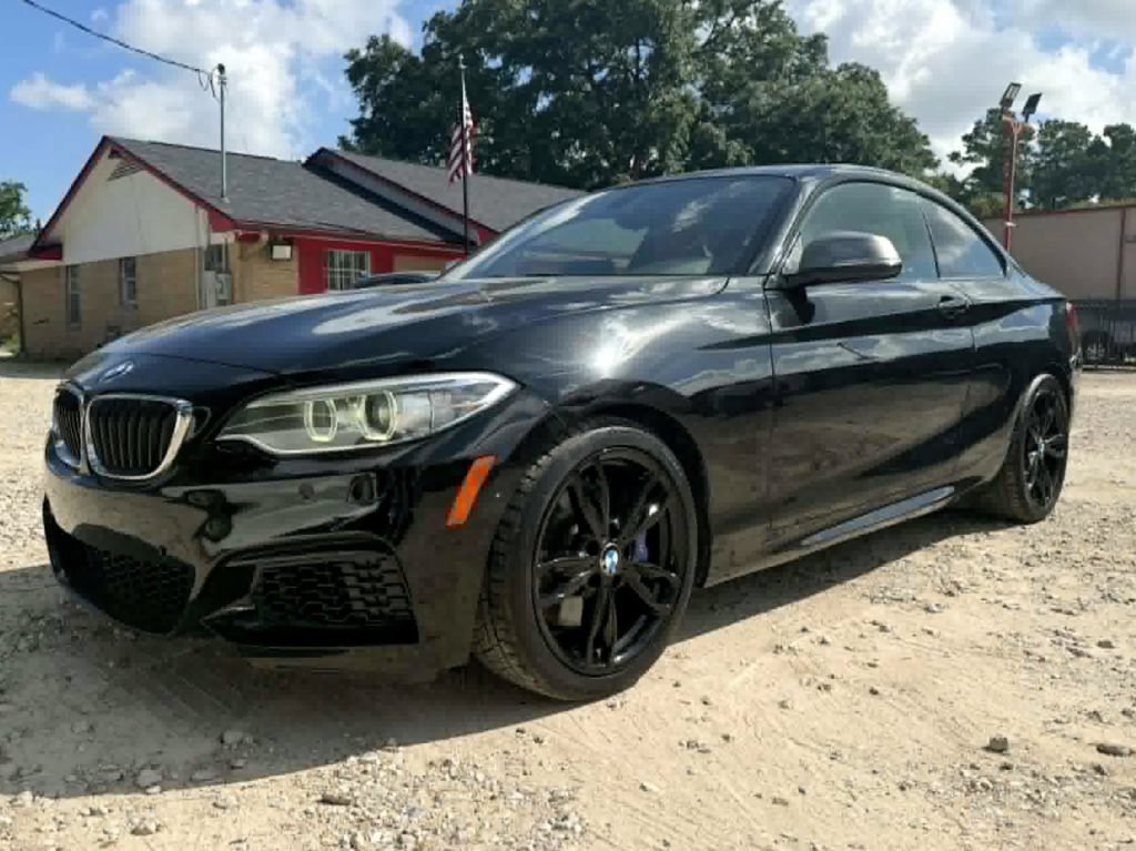 Used 2016 BMW M235i Coupe RWD image 1