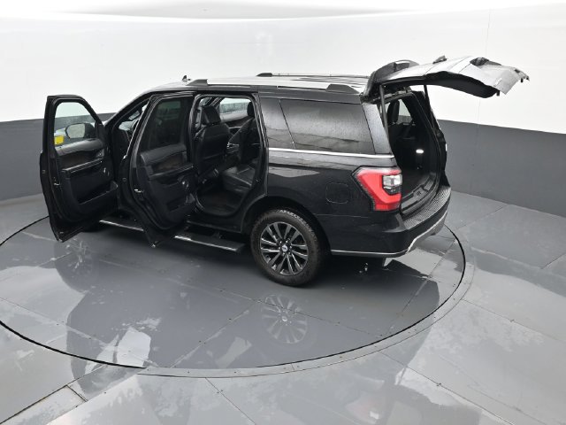 Used 2021 Ford Expedition Limited AWD/4WD image 32