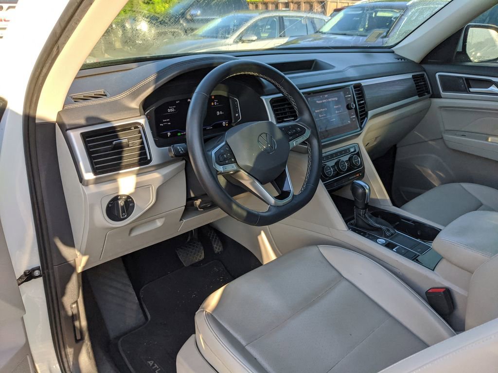 Used 2022 Volkswagen Atlas SE w/ Panoramic Sunroof Package image 7