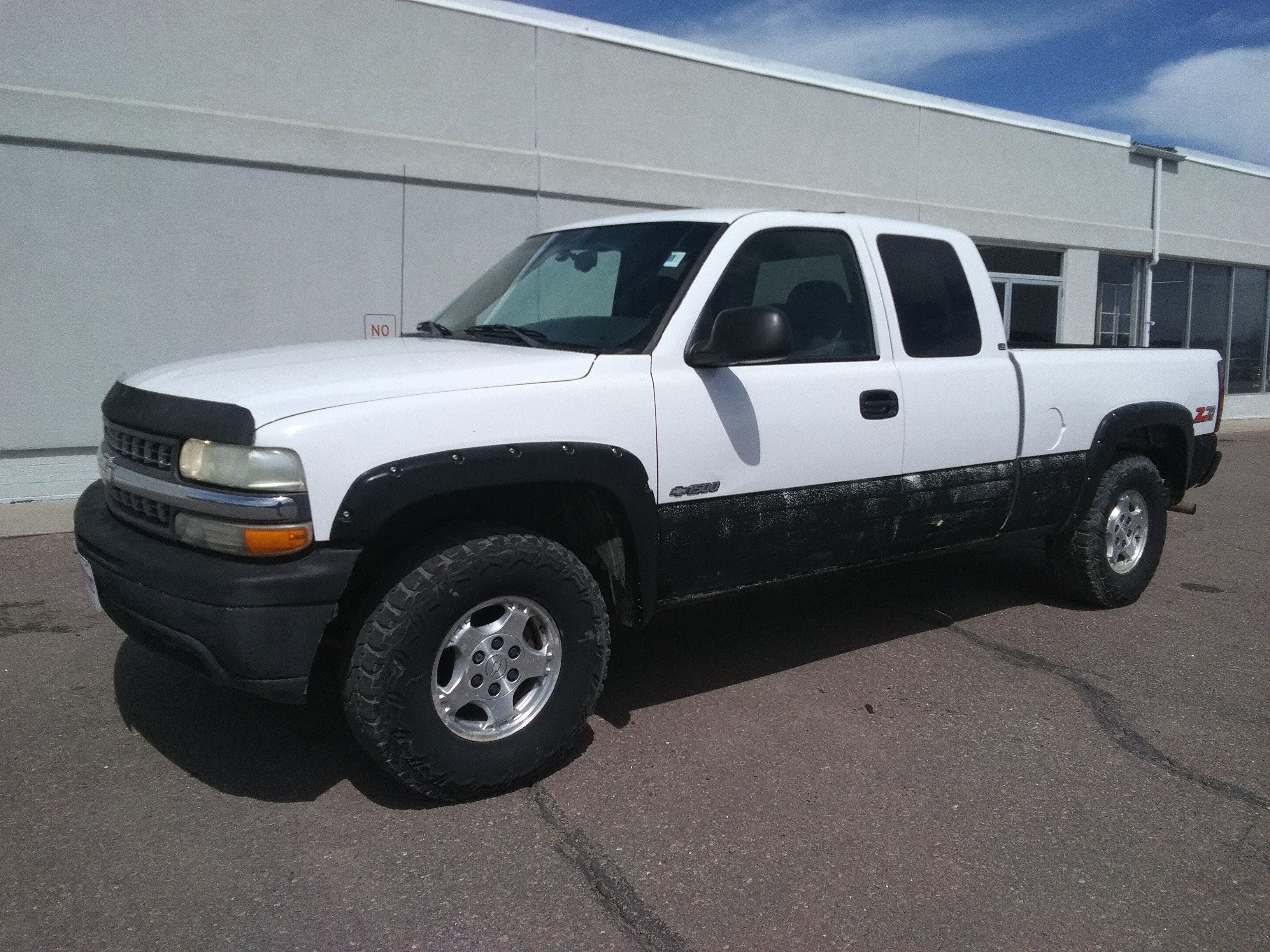 Used 2000 Chevrolet Silverado 1500 LS AWD/4WD image 2