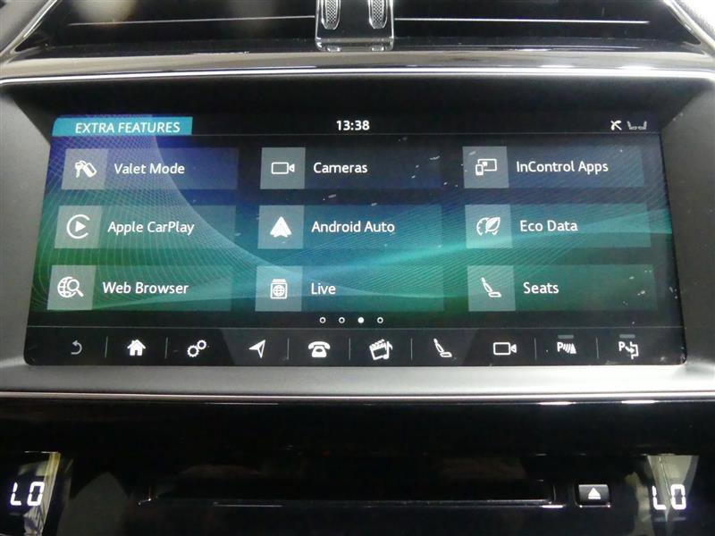Used 2019 Jaguar F-PACE S image 42