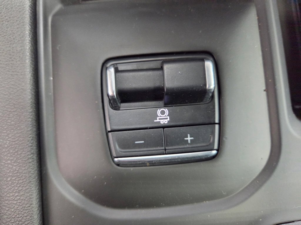 Used 2024 GMC Sierra 2500 AT4 w/ Technology Package AWD/4WD image 44