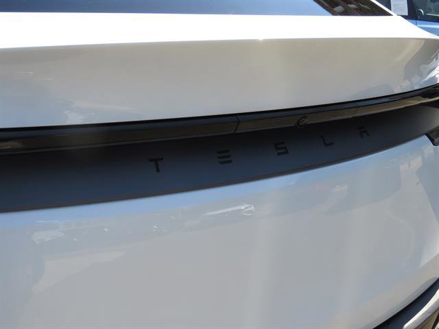 Used 2026 Tesla Model Y Long Range RWD image 22