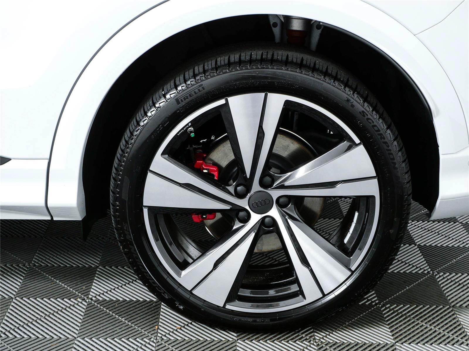 New 2026 Audi SQ5 Prestige AWD/4WD image 40