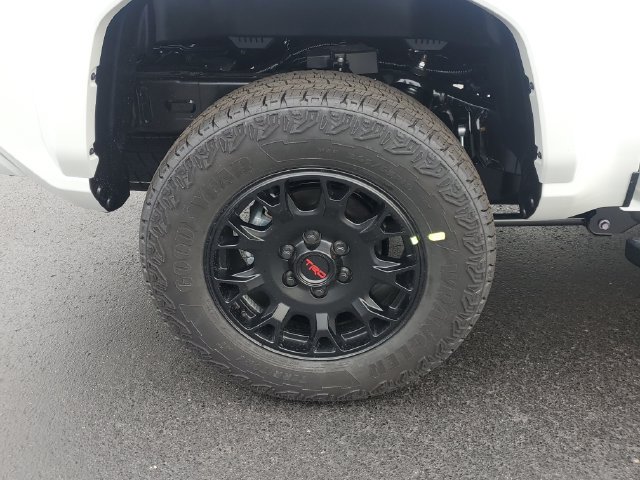 New 2026 Toyota Tacoma TRD Sport w/ TRD Sport Upgrade Package AWD/4WD image 5