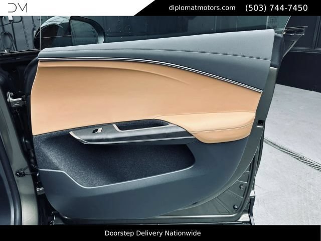 Used 2026 Lucid Gravity Grand Touring AWD/4WD image 32