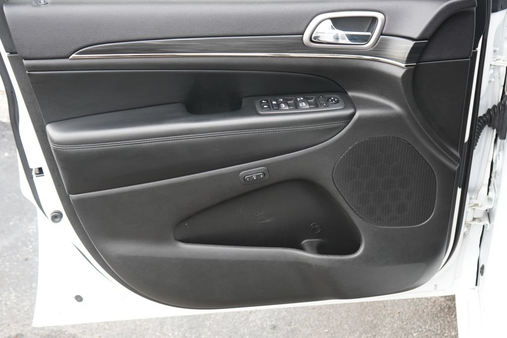Used 2020 Jeep Grand Cherokee Limited X AWD/4WD image 11