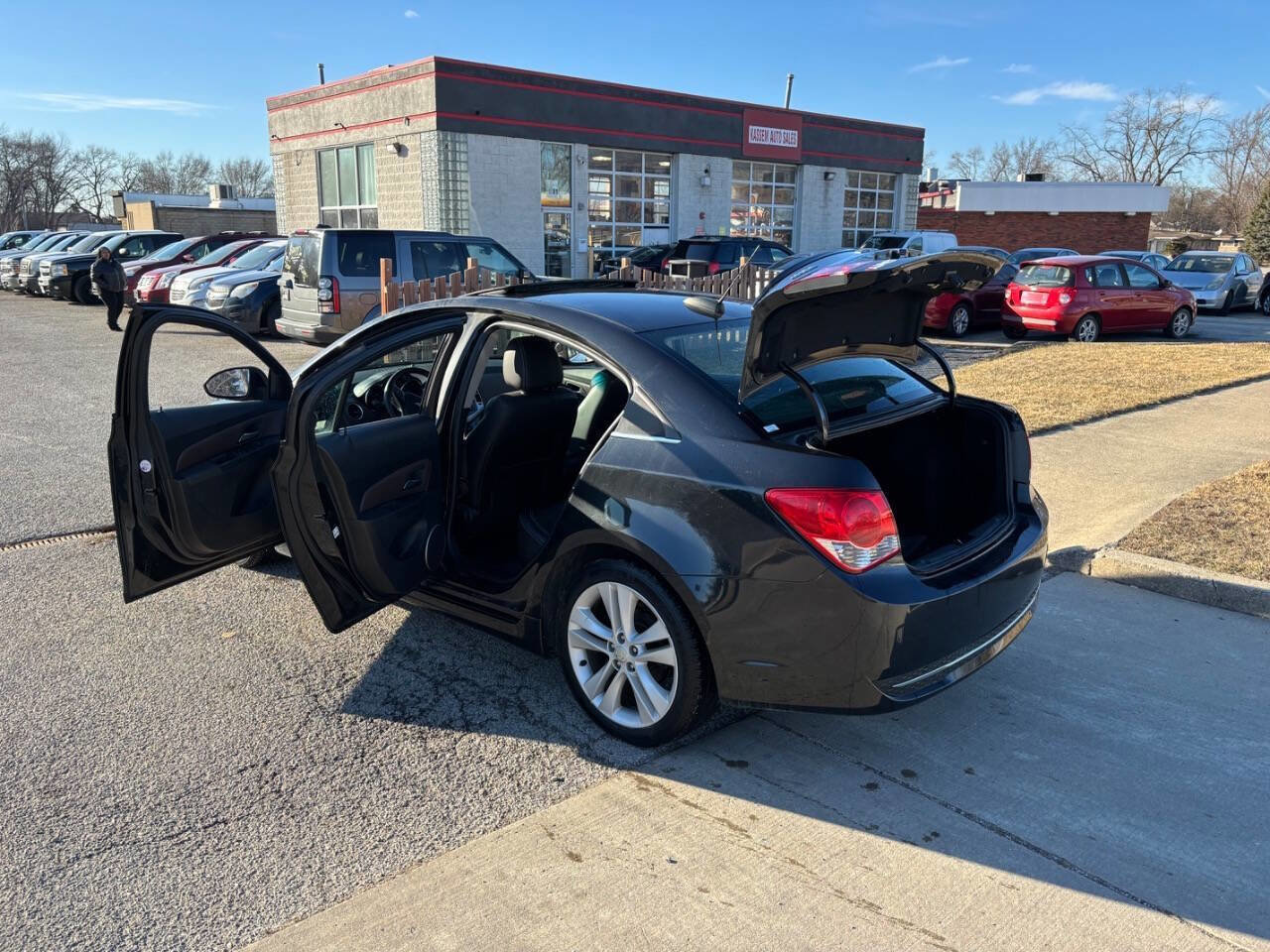 Used 2015 Chevrolet Cruze LTZ w/ Sun, Sound and Sport Package image 7