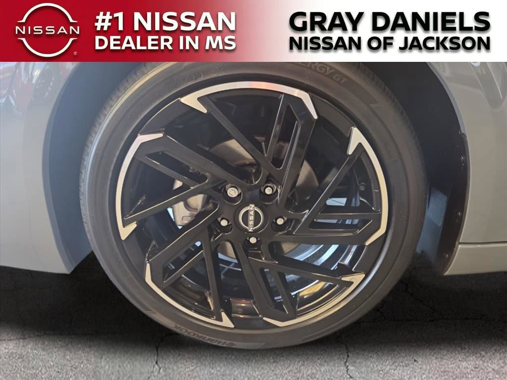 New 2026 Nissan Sentra SR w/ SR Premium Package image 21