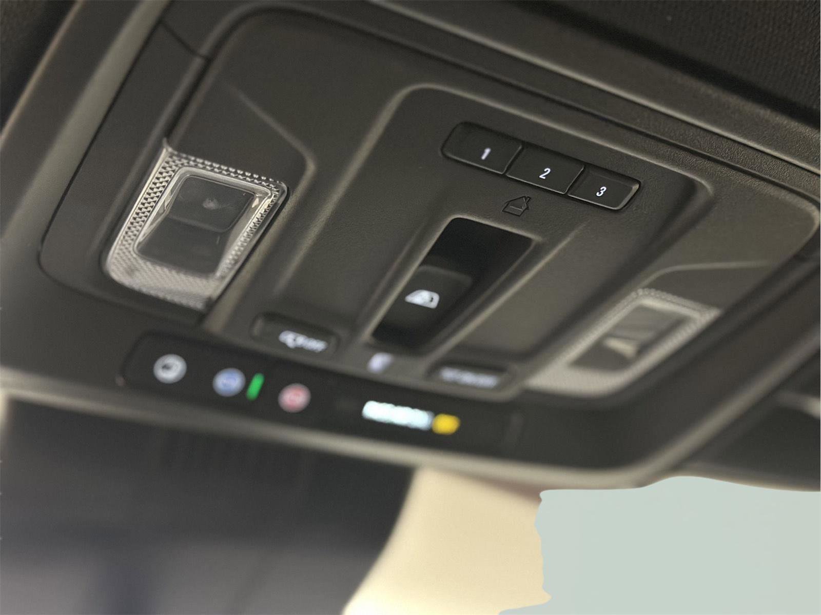 Certified 2024 Chevrolet Silverado 2500 High Country w/ Technology Package image 41