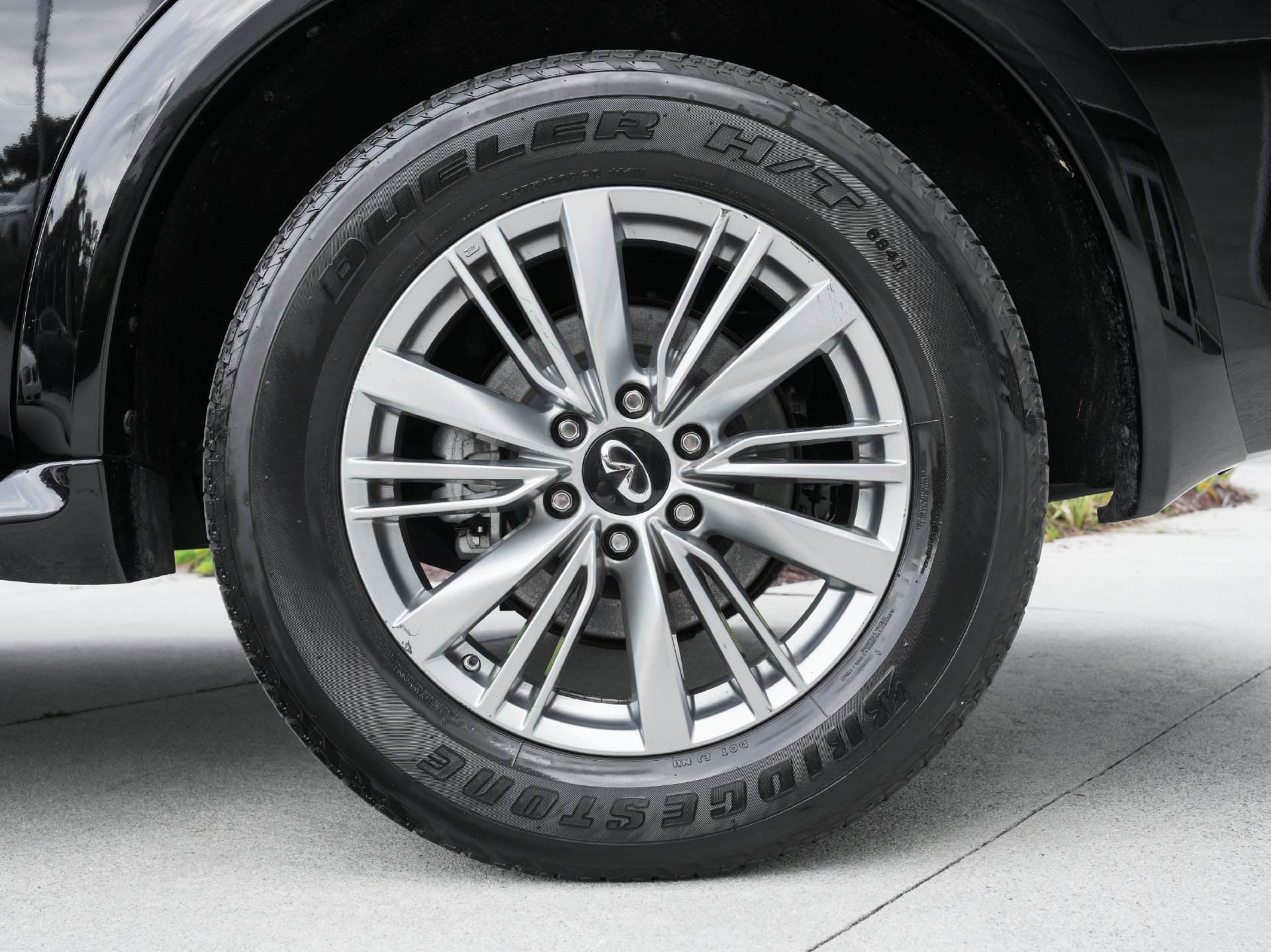 Used 2023 INFINITI QX80 Luxe w/ Cargo Package RWD image 30