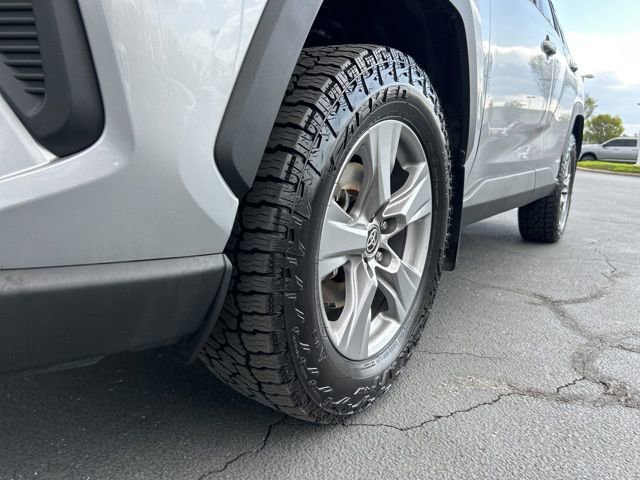 Used 2024 Toyota RAV4 XLE w/ Convenience Package image 12