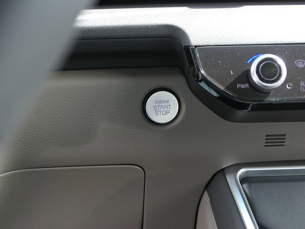 New 2026 Kia Carnival SX image 16