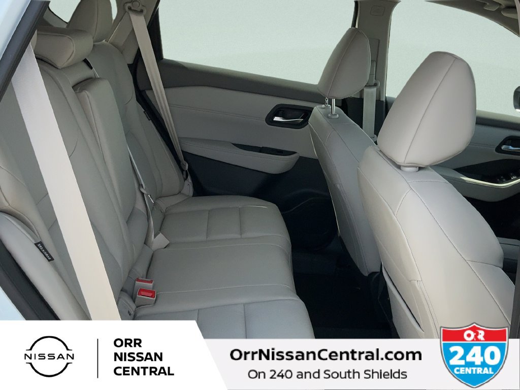 New 2027 Nissan Rogue Dark Armor FWD image 12