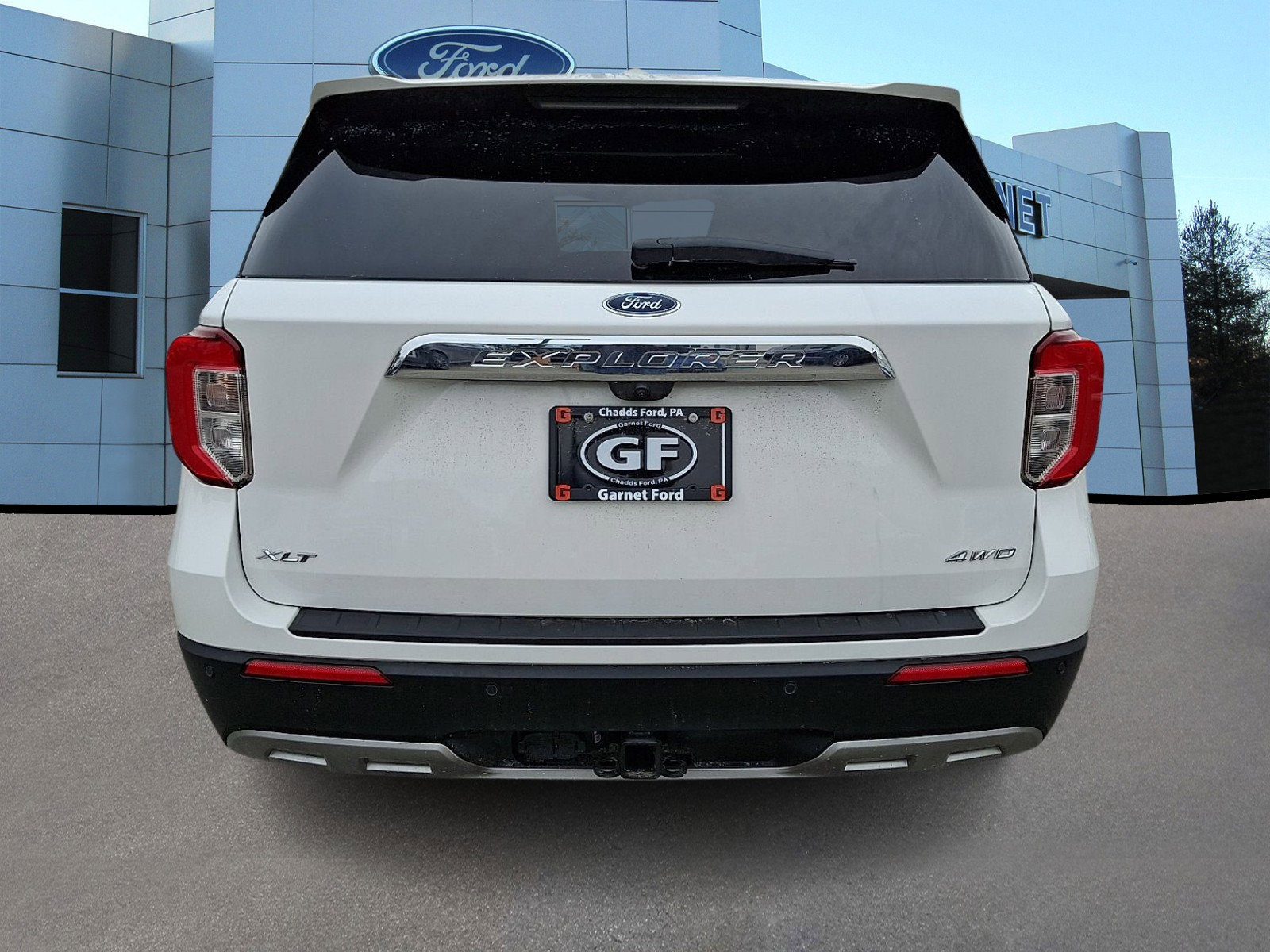 Certified 2023 Ford Explorer XLT w/ Equipment Group 202A image 7