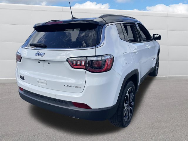 Used 2023 Jeep Compass Limited AWD/4WD image 9