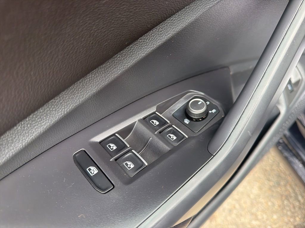 Used 2022 Volkswagen Jetta Sport FWD image 11