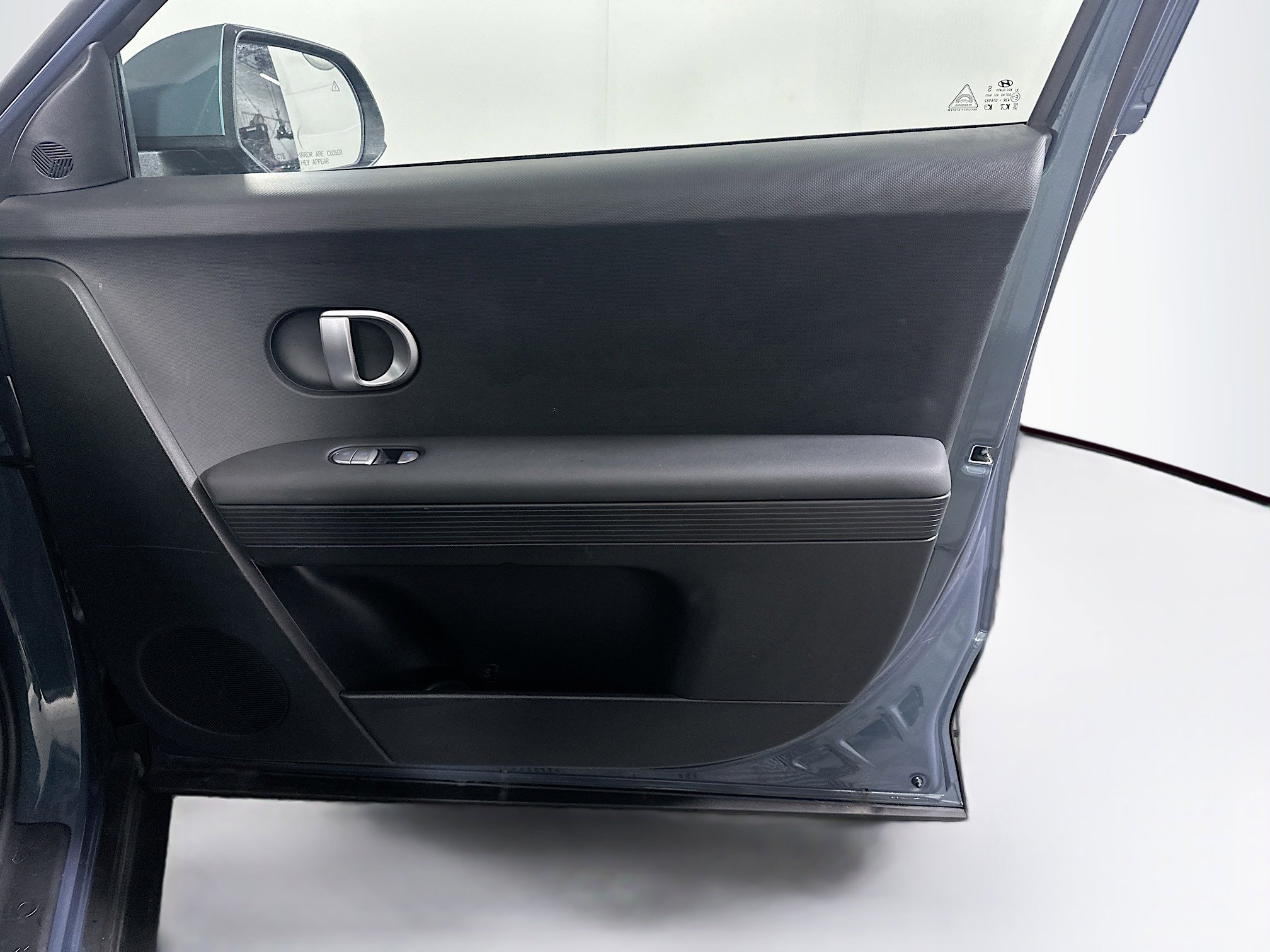 Used 2024 Hyundai Ioniq 5 SEL RWD image 32