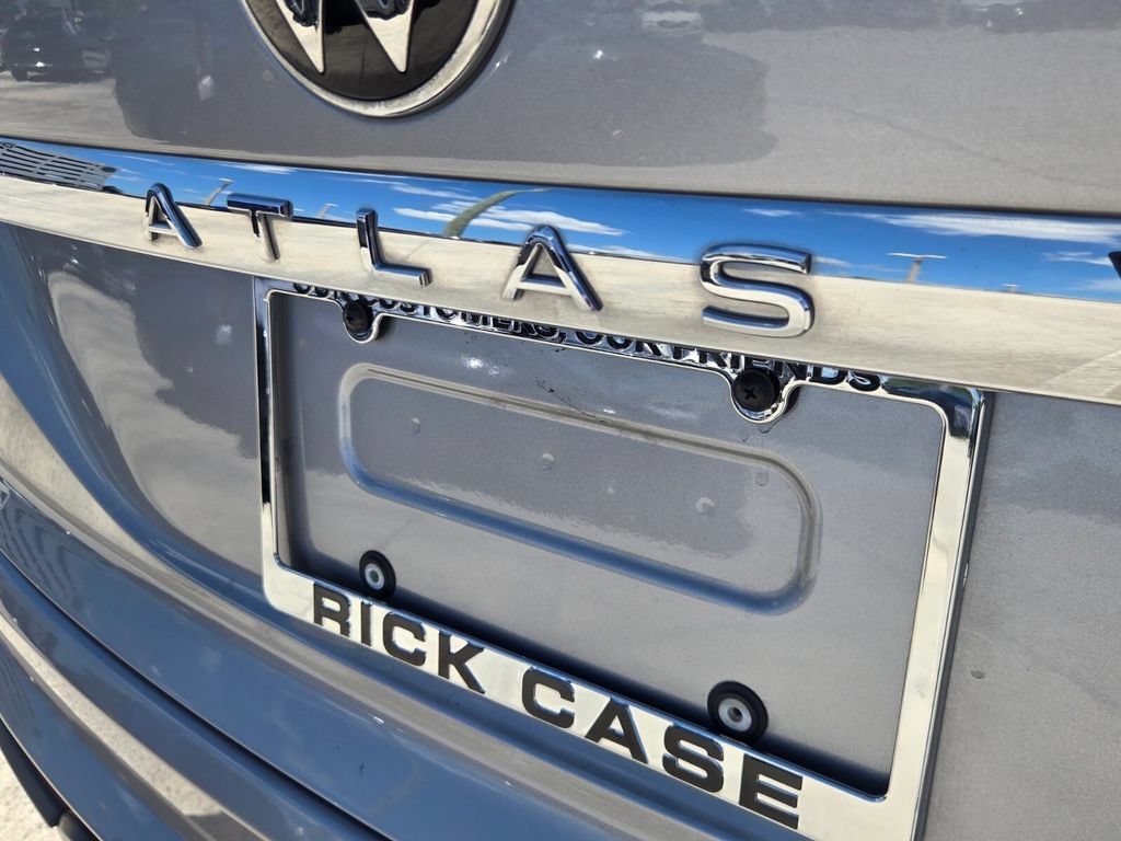 Certified 2022 Volkswagen Atlas Cross Sport SE FWD image 14