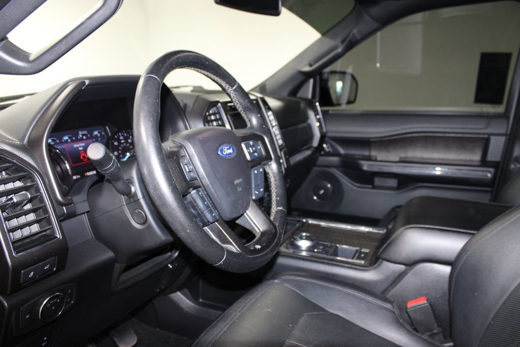 Used 2019 Ford Expedition Limited w/ Equipment Group 301A RWD image 15