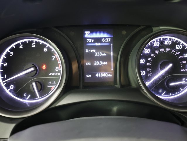 Used 2024 Toyota Camry SE image 15