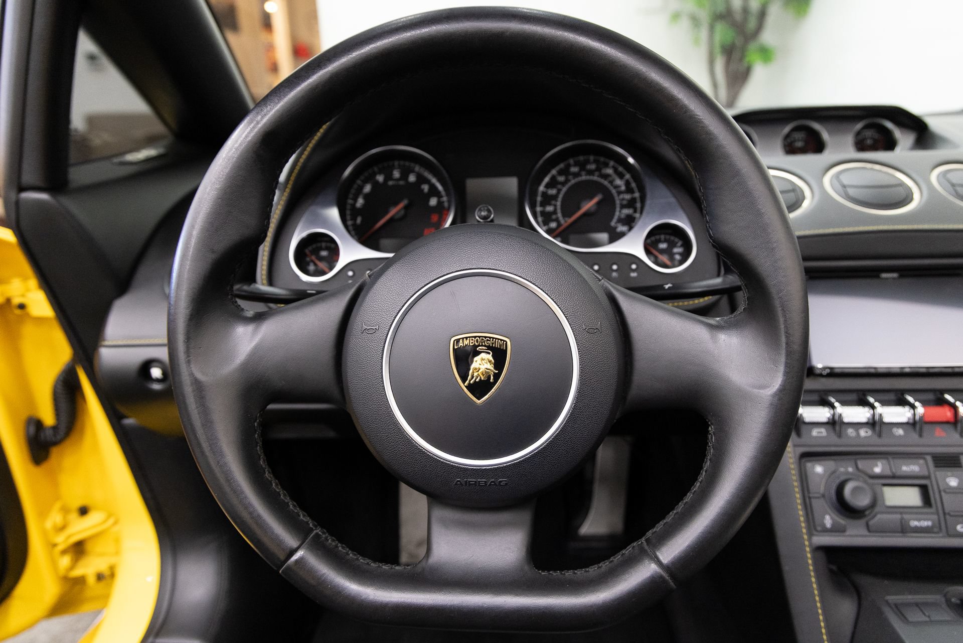 Used 2013 Lamborghini Gallardo LP 550-2 RWD image 14