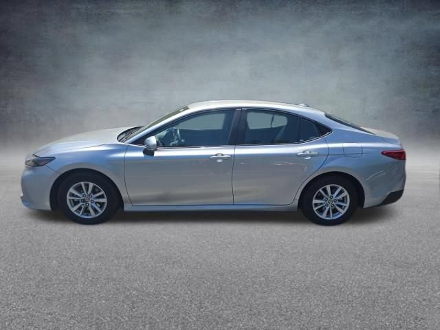 Used 2025 Toyota Camry LE FWD image 3