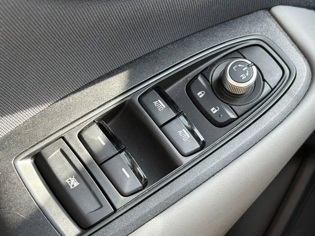 Used 2025 Subaru Outback Premium AWD/4WD image 15