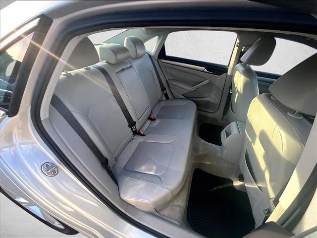 Used 2015 Volkswagen Passat 1.8T Limited Edition FWD image 27