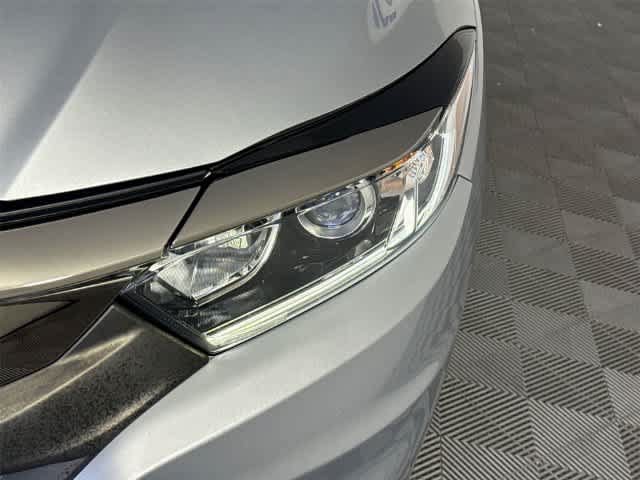 Used 2019 Honda HR-V LX image 9