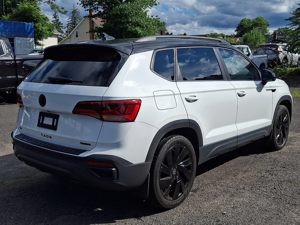 Used 2024 Volkswagen Taos SE AWD/4WD image 7