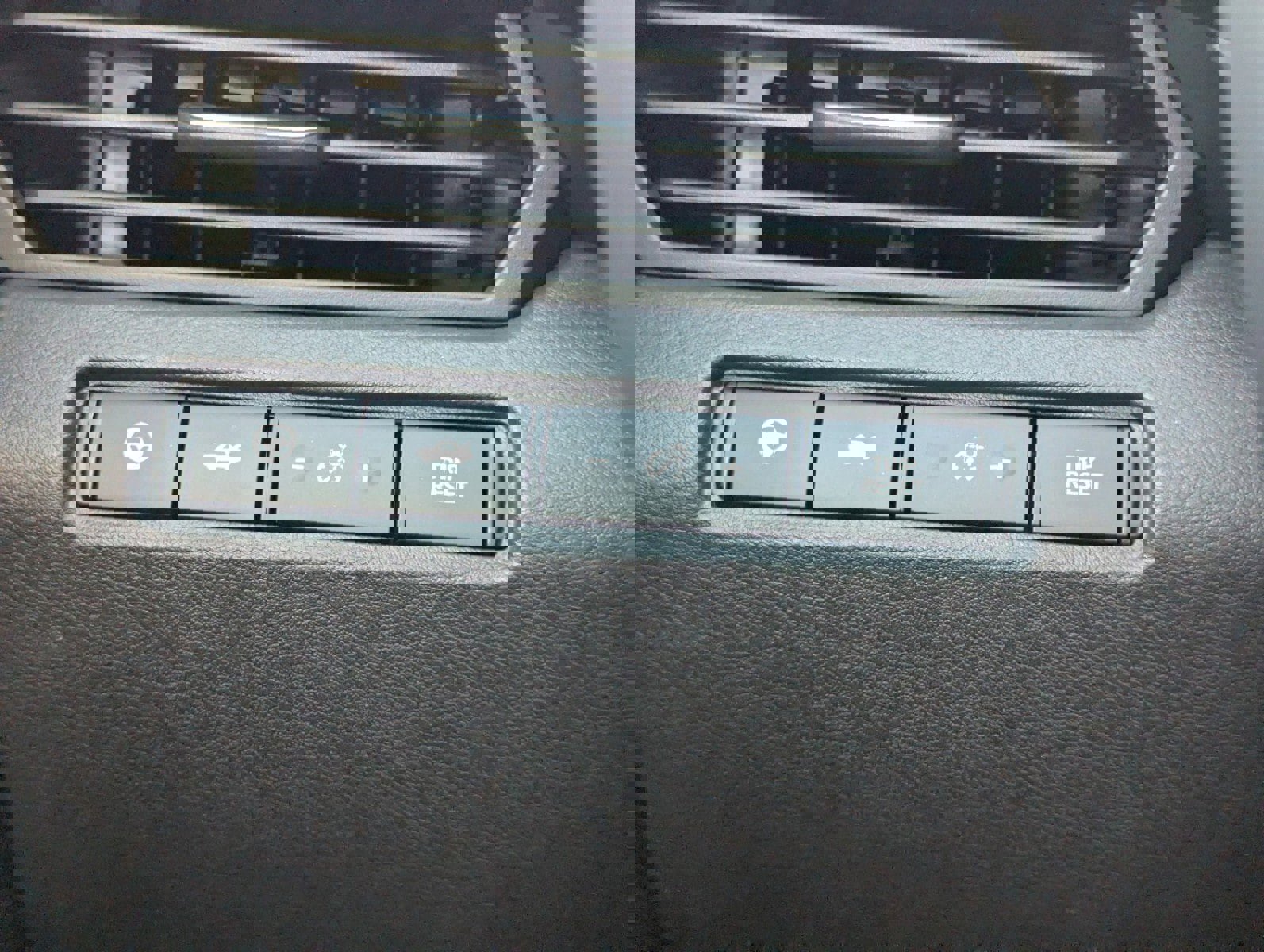 New 2025 Nissan Altima 2.5 SL image 21