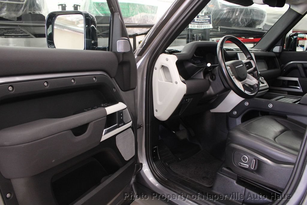 Used 2023 Land Rover Defender 130 SE AWD/4WD image 9